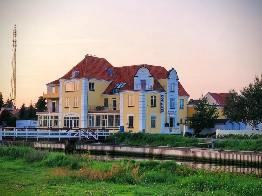 Badehotellet Grenaa Strand Eksteriør bilde